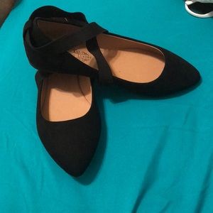 Ballet flats